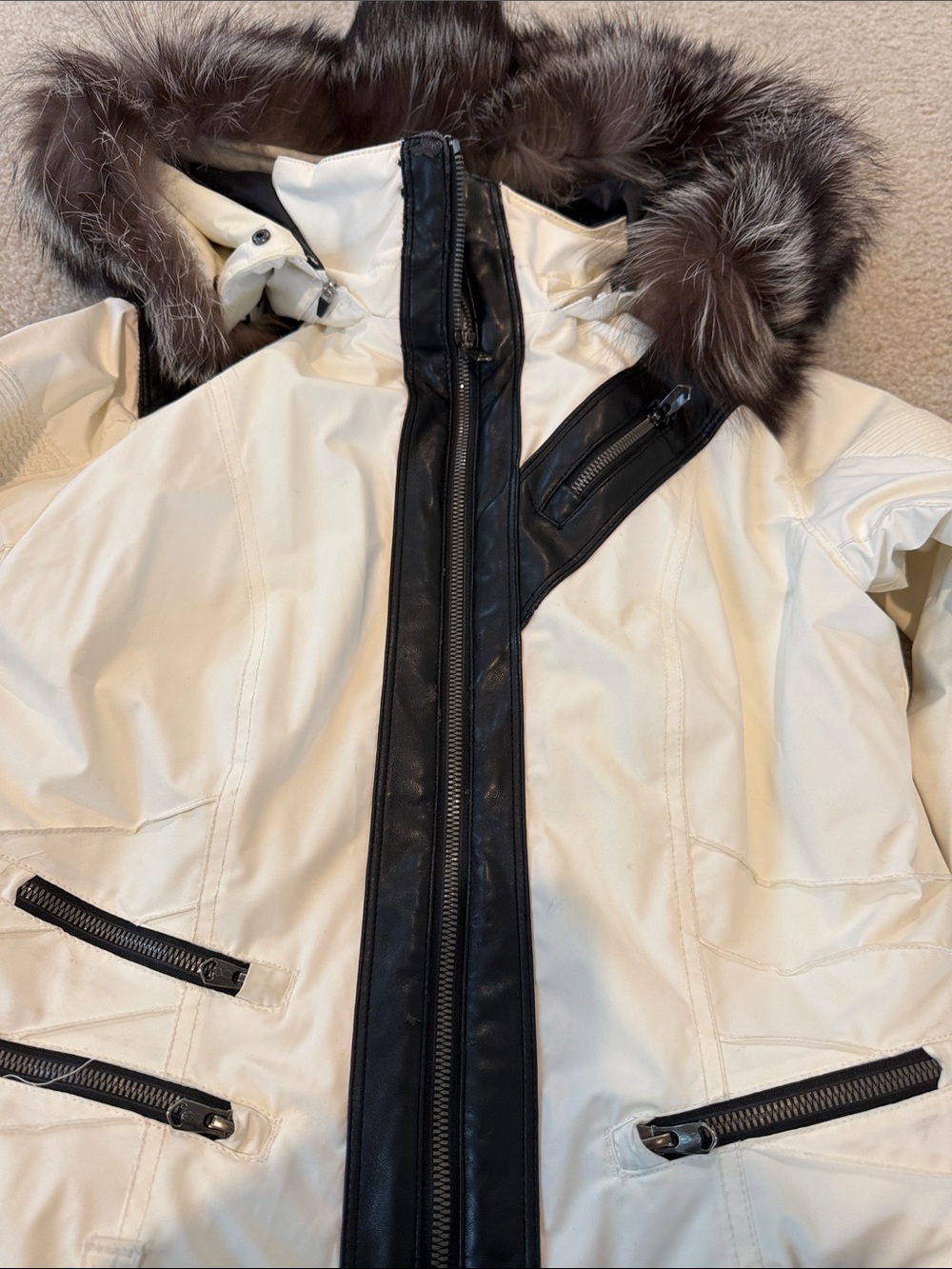 Ski jacket - Picture 4 of 8